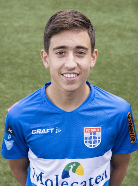 Dennis Akar